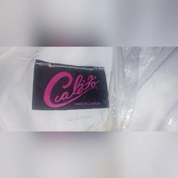 Calito White Wedding Dress - Picture 11 of 11